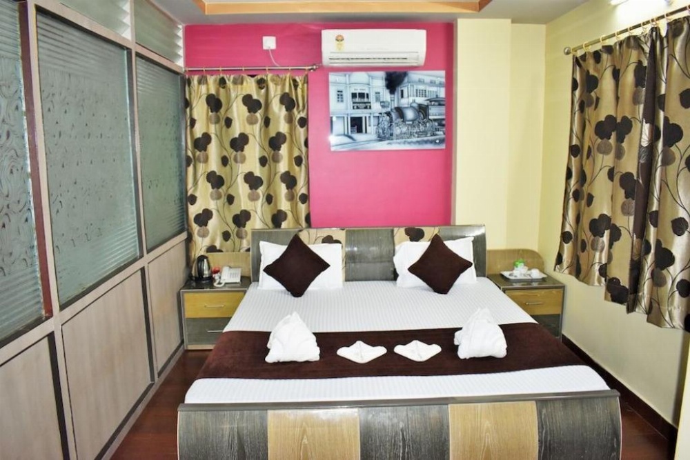 Hotel Debjyoti Main image